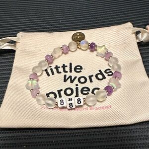 Little Words Project Beaded '8' Bracelet - Frosted Clear & Lavender size s/m